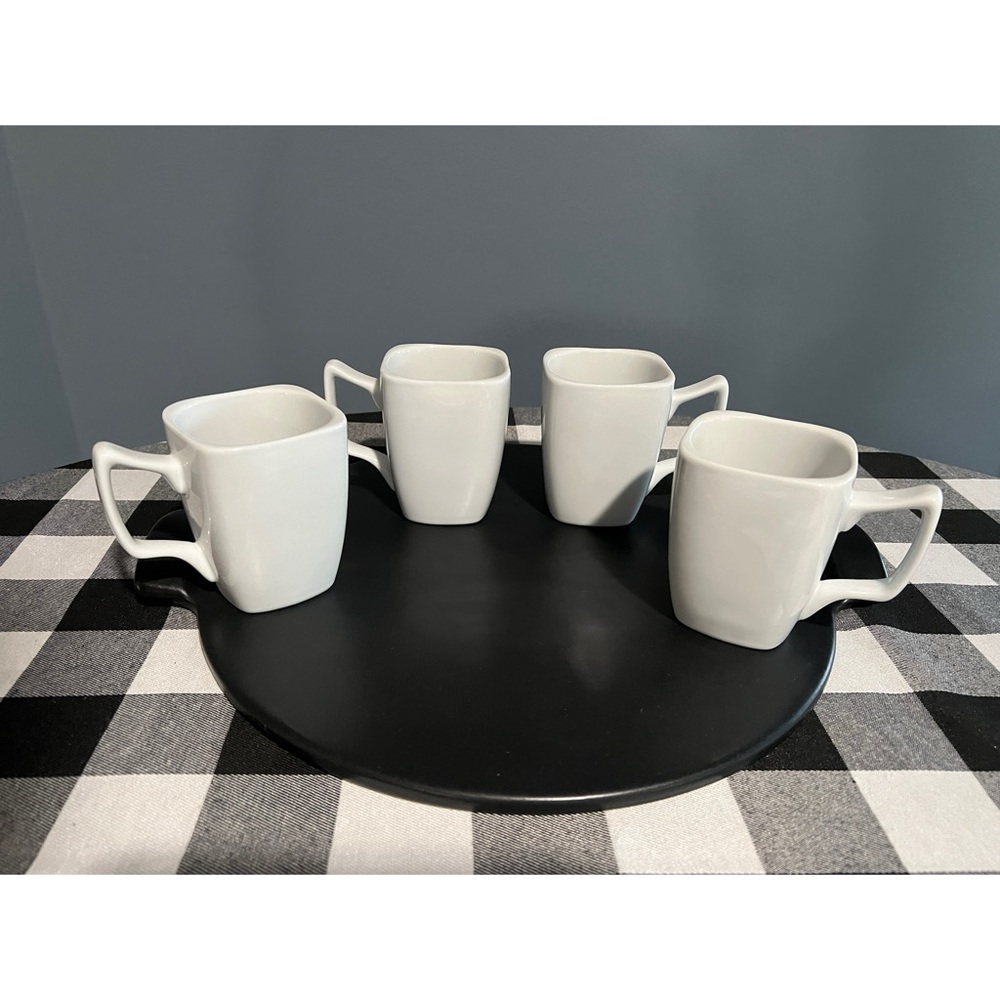 EUC. Set of 4 Oneida coffee mugs. - Picture 5 of 8